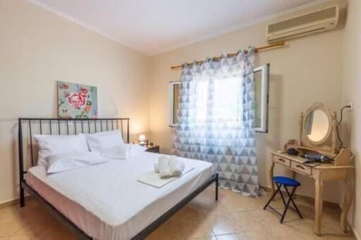 Sofis Private House With Big Garden Apartment Alykes Potamou Екстериор снимка